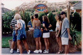 luau-line.jpg (115102 bytes)